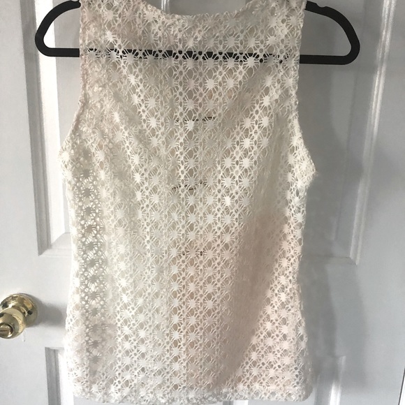 New Crocheted Lightweight Elegant Vest/Top - Picture 5 of 11